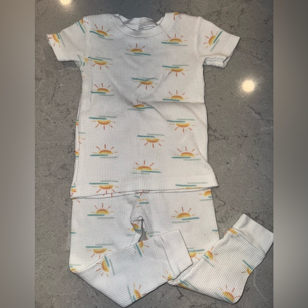 Carter's White Thermal Pajamas with Sun and Sea Print